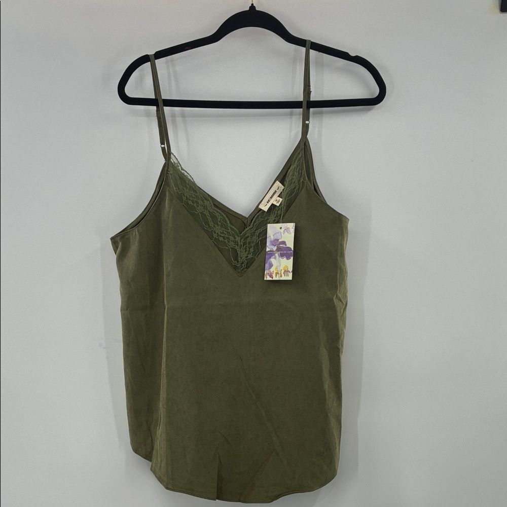 3For$20 Eesome Forest Green Lace Cami Top size: M